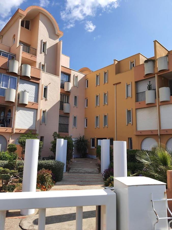 Appartement Sur Le Port De Gruissan Exterior foto